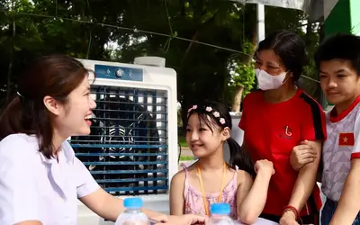 Trẻ Em Đô Thị: Thừa Năng Lượng, Thiếu Vi Chất – Nỗi Lo "Nạn Đói Tiềm Ẩn" Và Giải Pháp