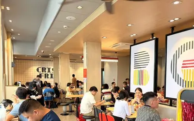 Thị trường F&B Việt Nam: Sự phân hóa sâu sắc và xu hướng tăng trưởng bền vững